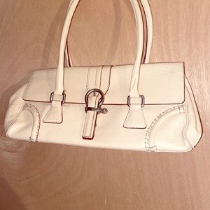 Burberry purse